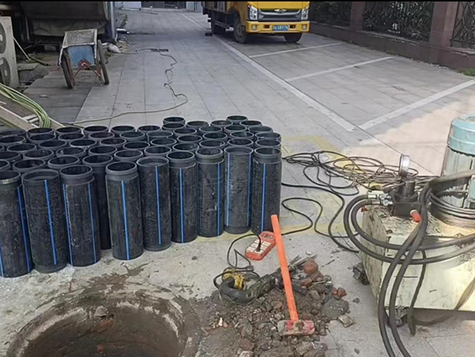 建水PE置换管厂家 DN315置换管 非开挖管短管置换